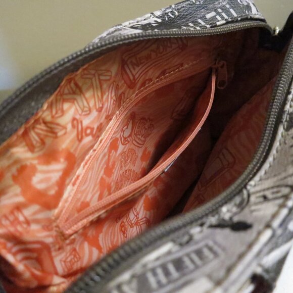 Kathy Van Zeeland Handbag New York City Theme - Picture 6 of 11